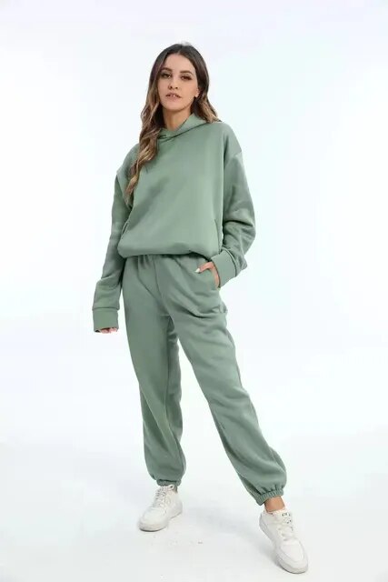 Heidi-Mode | Bequemer Hoodie & Jogginghose
