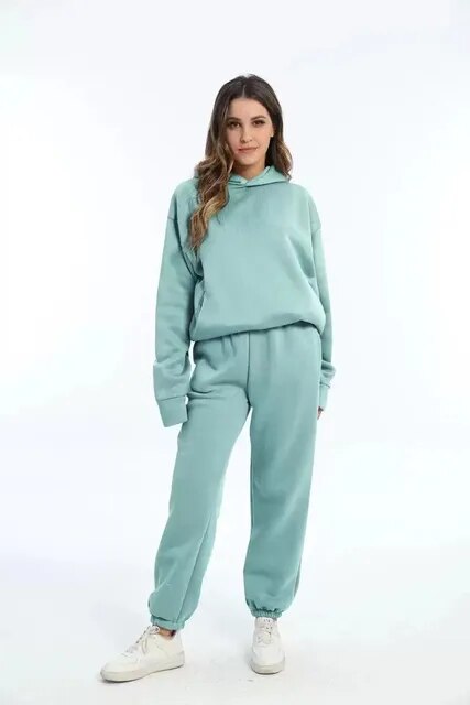 Heidi-Mode | Bequemer Hoodie & Jogginghose