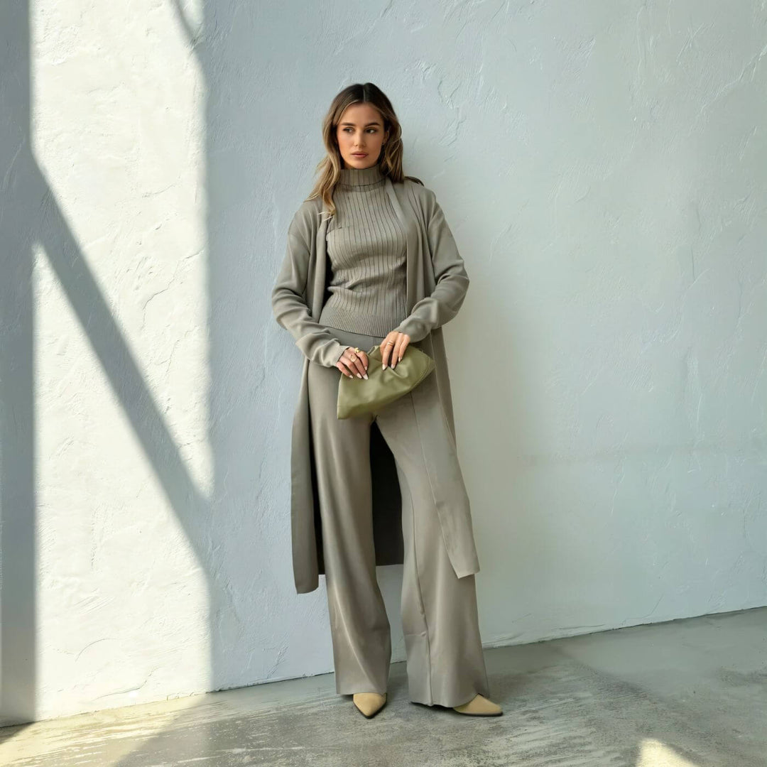 Maria™ – Minimalistisches Dreiteiliges Strickset