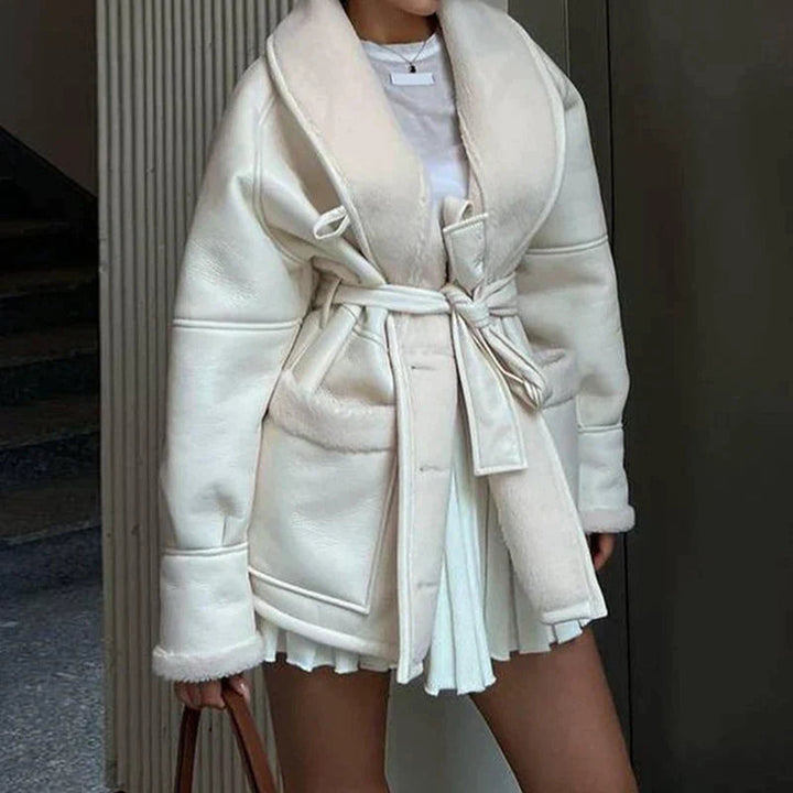Johanna | Taillierte jacke mit Gürtel